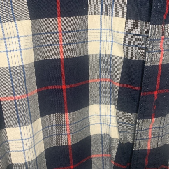 Men’s Nautica size large button up collared shirt - Picture 3 of 3